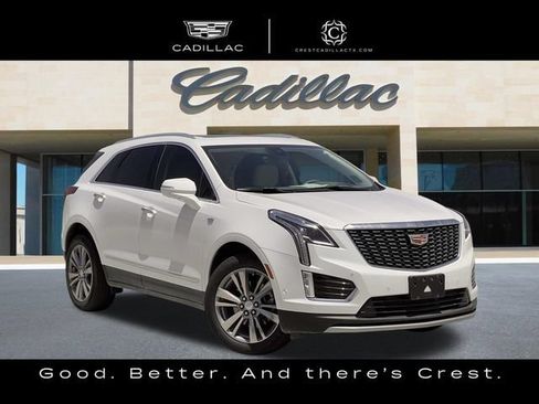 Used 2025 Cadillac XT5 Premium Luxury w/ Technology Package FWD image 2