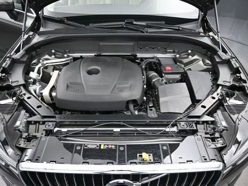 Used 2021 Volvo XC60 T5 Inscription w/ Protection Package FWD image 30