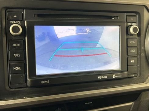 Used 2016 Toyota Tacoma SR5 w/ SR5 Appearance Package (SN) AWD/4WD image 26