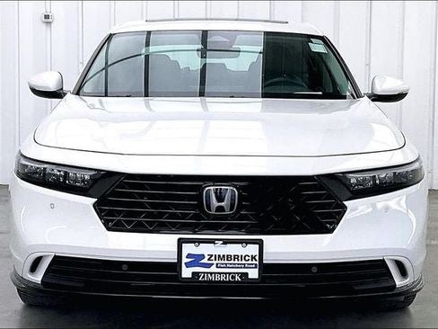 Used 2023 Honda Accord EX-L image 3