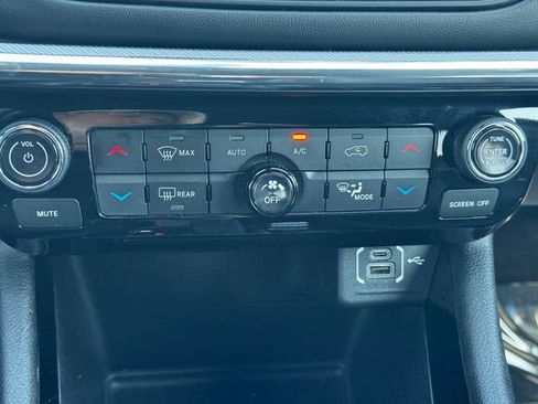 Certified 2024 Jeep Compass Limited w/ High Altitude Package AWD/4WD image 35