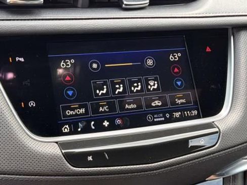 Used 2025 Cadillac XT5 Luxury w/ LPO, Floor Liner Package FWD image 22