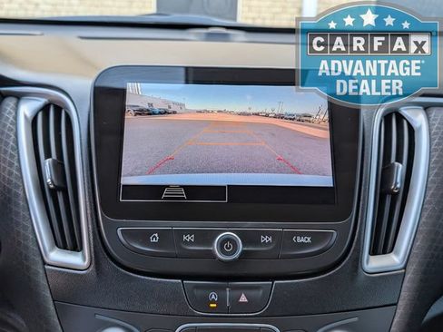 Used 2025 Chevrolet Malibu LS FWD image 8