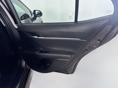 Used 2023 Toyota Camry SE image 28