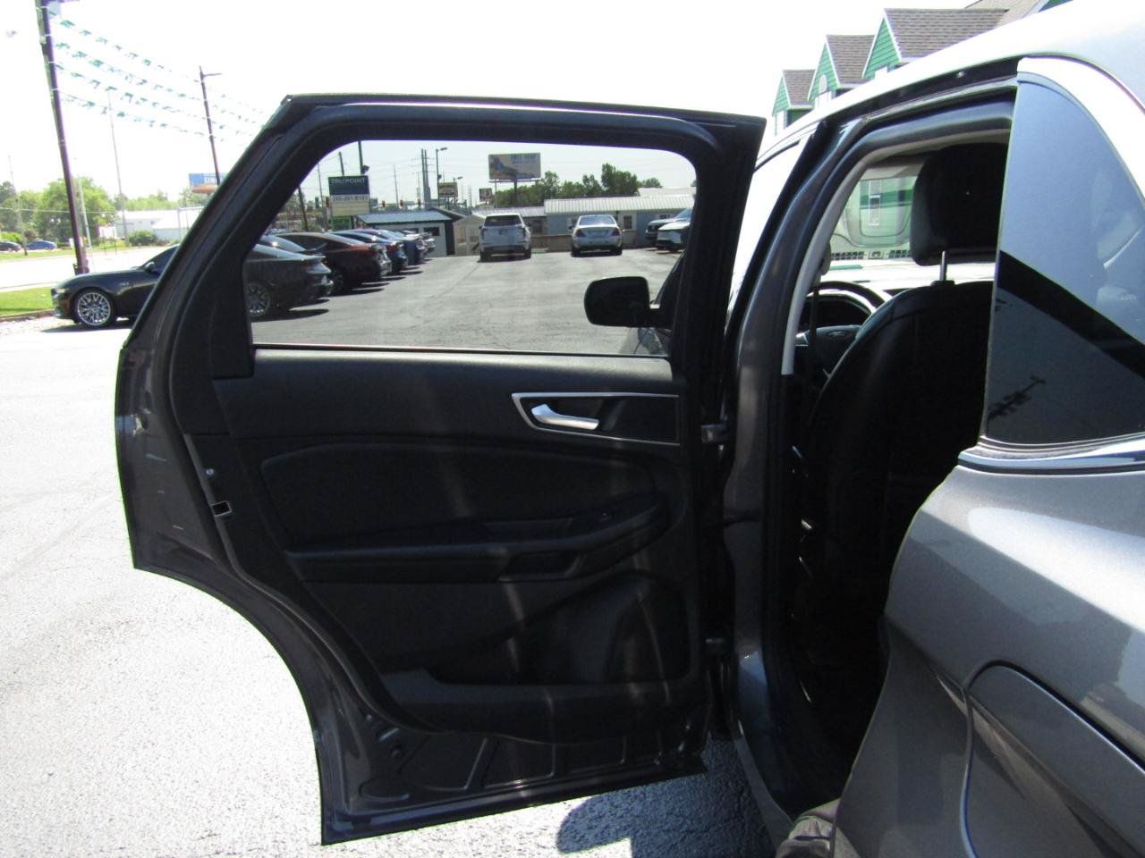 Used 2023 Ford Edge SEL AWD/4WD image 18