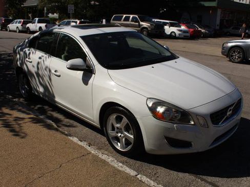 Used 2012 Volvo S60 T5 image 3