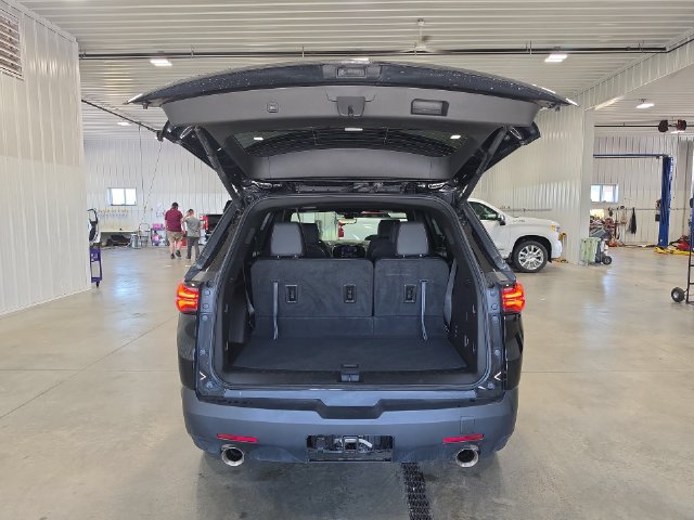 Used 2023 Chevrolet Traverse RS AWD/4WD image 29
