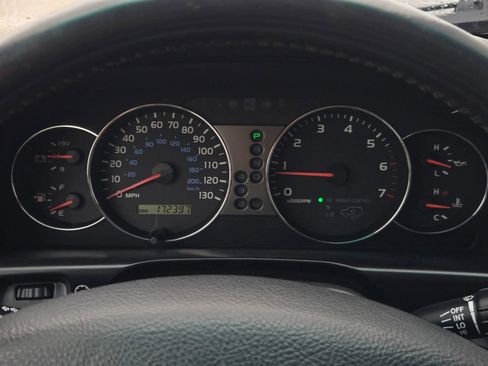 Used 2006 Toyota Land Cruiser Sport Utility 4D image 29