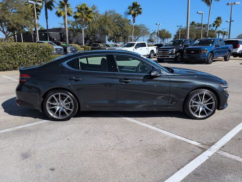 Used 2023 Genesis G70 2.0T image 3