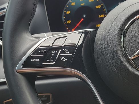 Used 2022 Mercedes-Benz E 450 4MATIC Sedan image 17