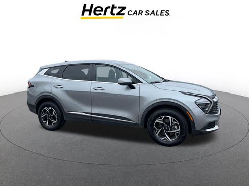 Used 2025 Kia Sportage LX image 1