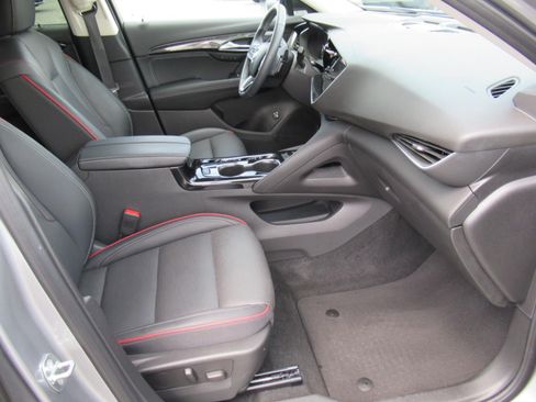 Used 2023 Buick Envision Essence w/ Sport Touring Package FWD image 10
