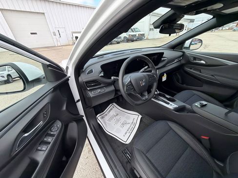 New 2026 Buick Envista Preferred image 10