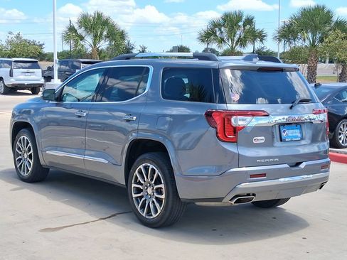 Used 2021 GMC Acadia Denali w/ Denali Technology Package FWD image 4