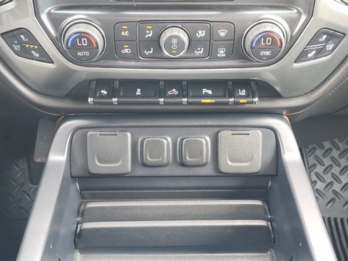 Used 2014 Chevrolet Silverado 1500 LTZ w/ Texas Edition, 1LZ Trim AWD/4WD image 19