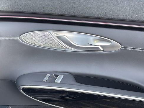 Certified 2026 Genesis GV70 2.5T AWD/4WD image 33