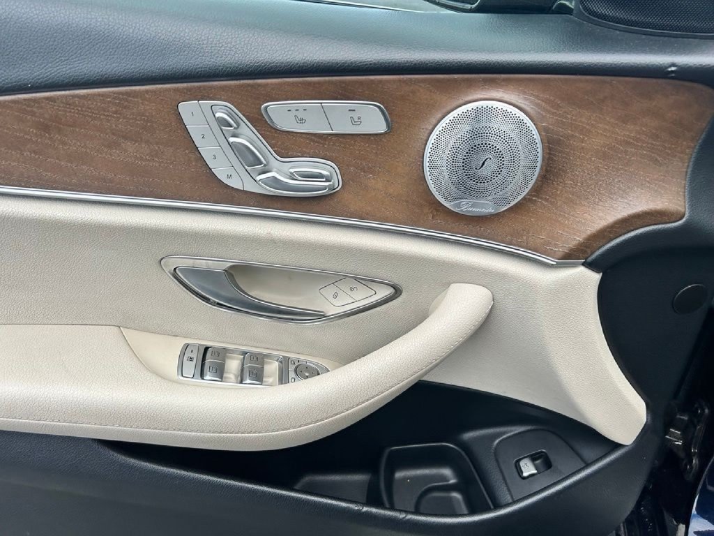 Used 2019 Mercedes-Benz E 300 image 19