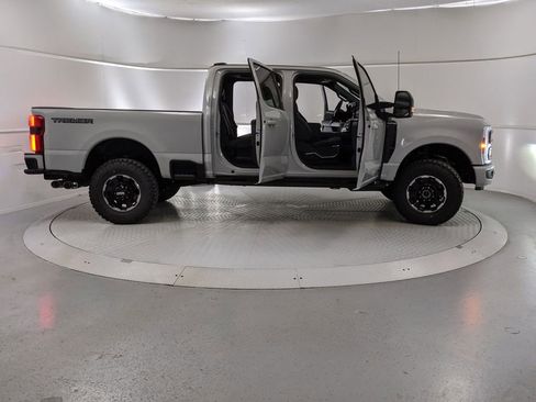 New 2026 Ford F250 Platinum w/ Tremor Off-Road Package image 7