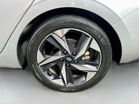 Certified 2023 Hyundai Elantra Limited FWD image 31