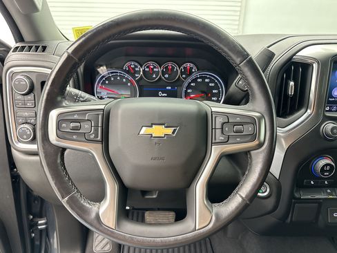 Certified 2021 Chevrolet Silverado 1500 LT AWD/4WD image 11
