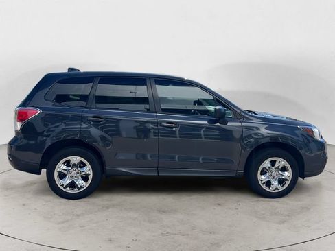 Used 2018 Subaru Forester 2.5i AWD/4WD image 6