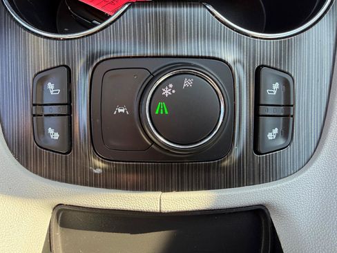 Certified 2023 GMC Acadia SLT FWD image 29