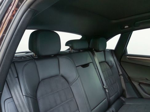 Used 2023 Porsche Macan GTS w/ Sport Chrono Package image 10