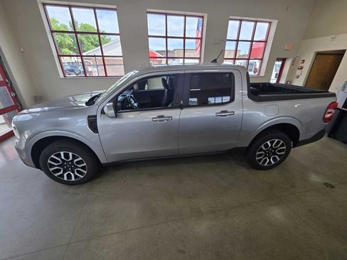 Used 2022 Ford Maverick Lariat FWD image 4