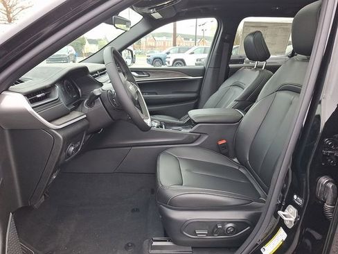 New 2026 Jeep Grand Cherokee Limited image 11