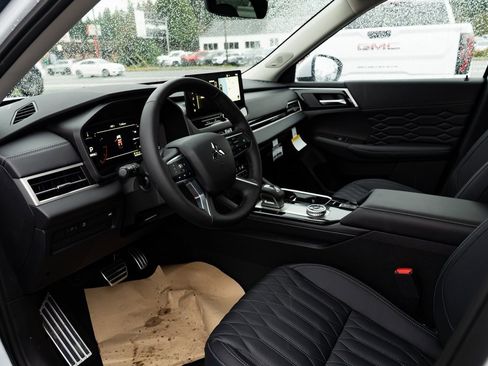 New 2026 Mitsubishi Outlander SEL image 21