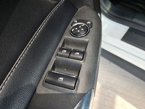 Used 2022 Ford Mustang Premium image 32