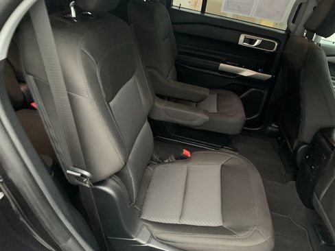 Used 2023 Ford Explorer XLT w/ Class IV Trailer Tow Package image 15