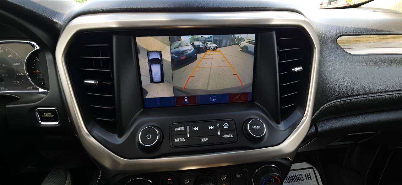 Used 2017 GMC Acadia Denali w/ Technology Package AWD/4WD image 15
