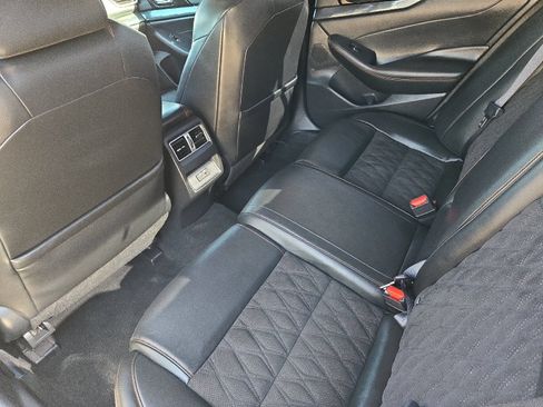 Used 2021 Nissan Maxima SR w/ Sport Mat Group FWD image 11