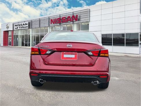 New 2025 Nissan Altima 2.5 SR image 6