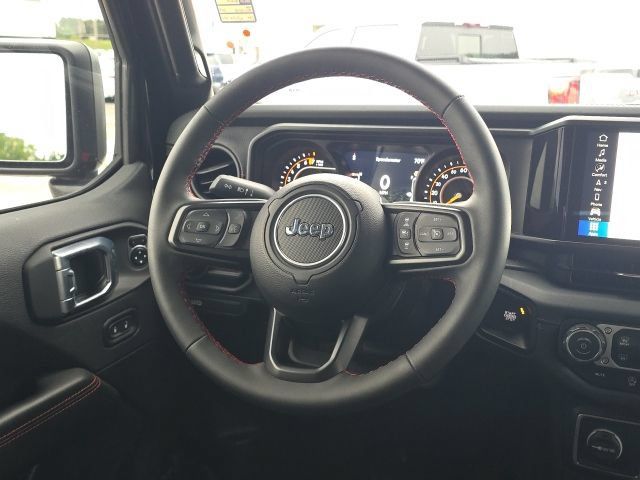 Used 2024 Jeep Gladiator Rubicon AWD/4WD image 40