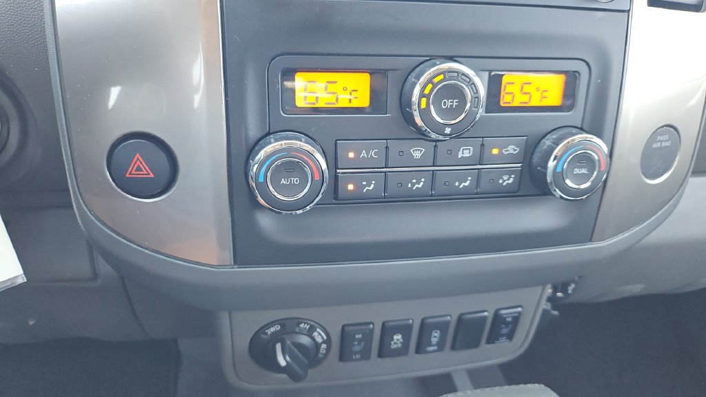 Used 2019 Nissan Frontier SL AWD/4WD image 13