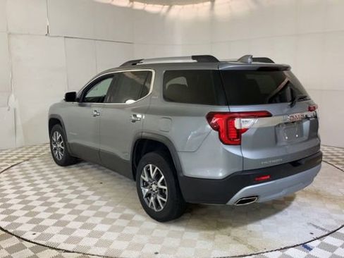 Used 2023 GMC Acadia SLT w/ LPO, Floor Liner Package FWD image 6