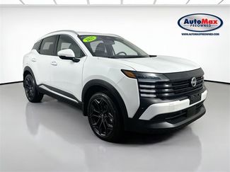 Used 2025 Nissan Kicks SR video 1