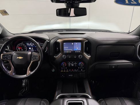 Used 2021 Chevrolet Silverado 1500 High Country image 12