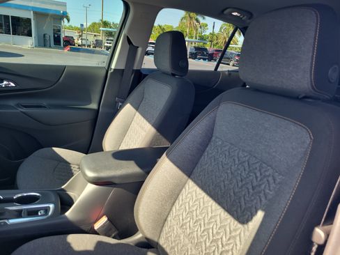 Used 2024 Chevrolet Equinox LT FWD image 15