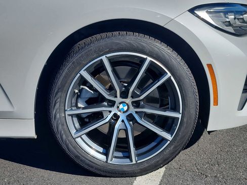 Used 2020 BMW 330i xDrive Sedan w/ Driving Assistance Package AWD/4WD image 8