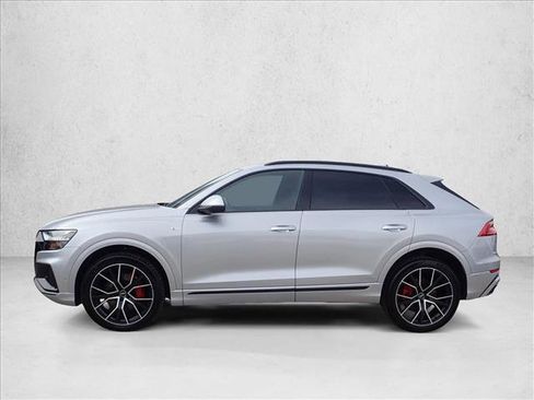 Used 2021 Audi Q8 Premium Plus w/ Premium Plus Package image 2