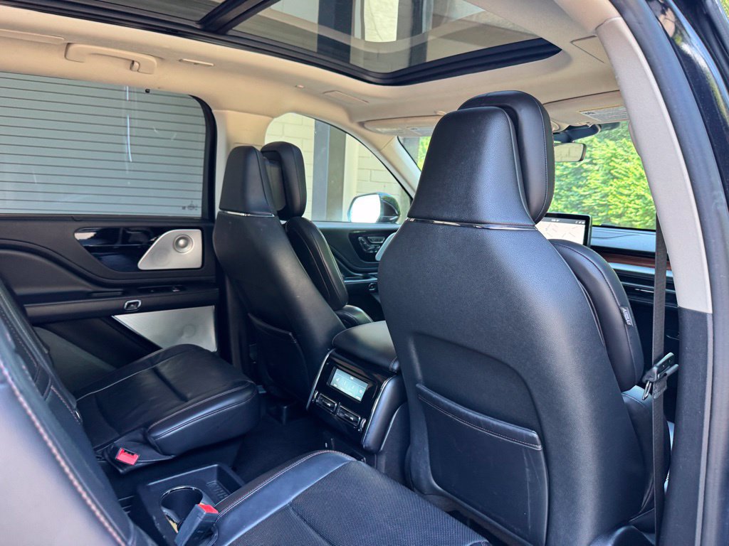 Used 2020 Lincoln Aviator Reserve w/ Equipment Group 202A AWD/4WD image 35