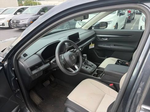 Used 2024 Honda CR-V EX image 9