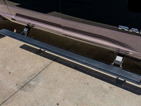 Used 2024 RAM 2500 Limited w/ Safety Group image 13