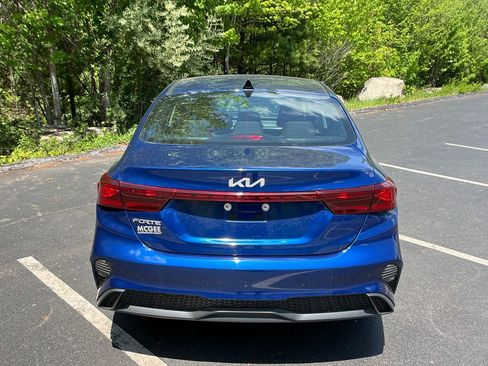 Used 2023 Kia Forte LXS FWD image 4