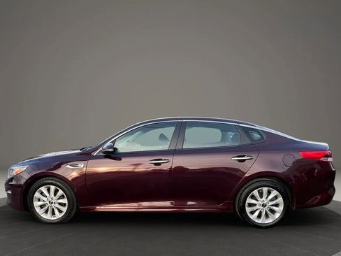 Used 2018 Kia Optima LX w/ 17" Alloy Wheels Package image 8