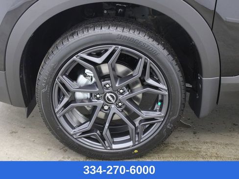 New 2026 Nissan Kicks SR image 24