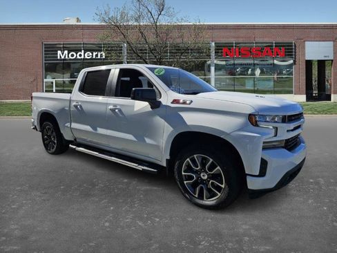 Used 2022 Chevrolet Silverado 1500 RST image 2